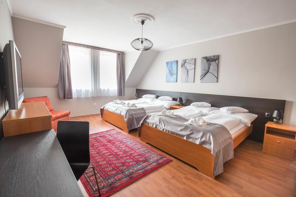 Salt Hill Apartmanok Egerszalok Bagian luar foto