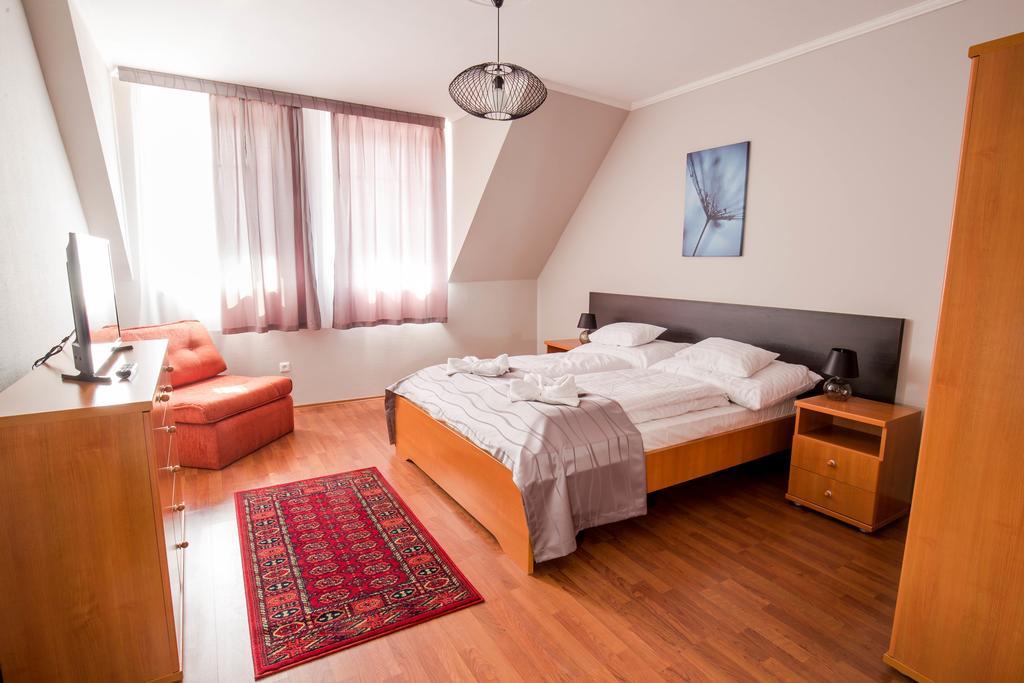 Salt Hill Apartmanok Egerszalok Bagian luar foto