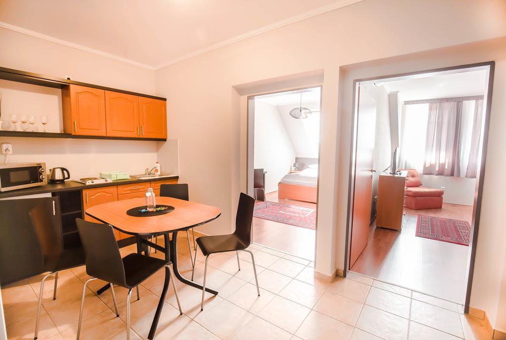 Salt Hill Apartmanok Egerszalok Bagian luar foto